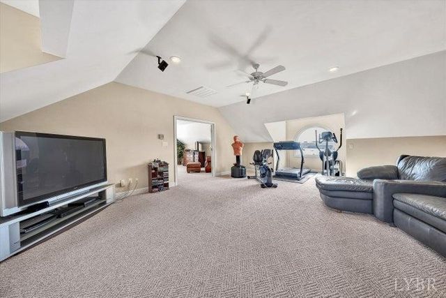 95 Marvin Gardens Drive, Moneta, VA 24121