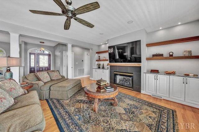 95 Marvin Gardens Drive, Moneta, VA 24121