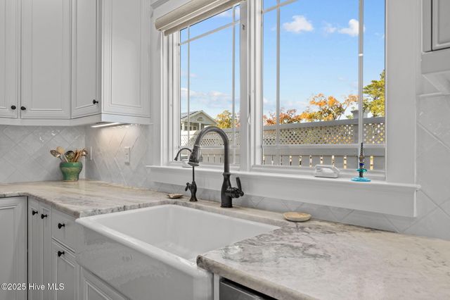 1202 Neuse Drive, Oriental, NC 28571