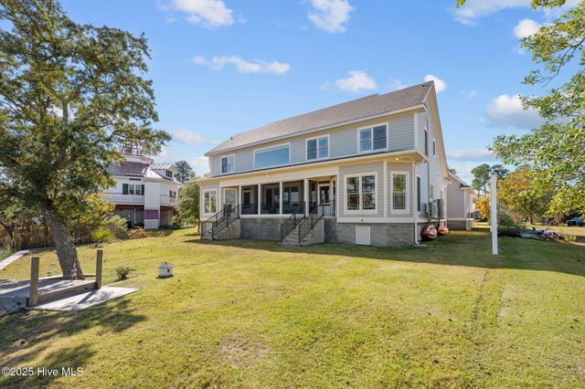 1202 Neuse Drive, Oriental, NC 28571