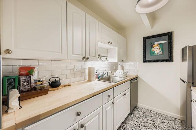 8060 E Girard Avenue 308, Denver, CO 80231