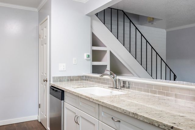 244 Breuner Dr #2, Roseville, CA 95678