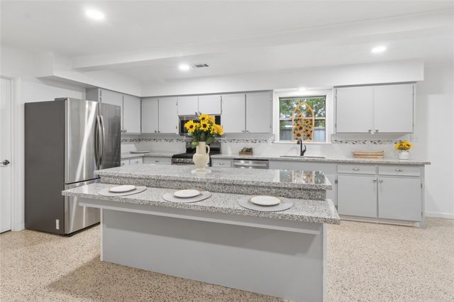 1206 Fay Road, Kemah, TX 77565