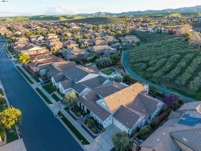 1772 Latour Ave, Brentwood, CA 94513