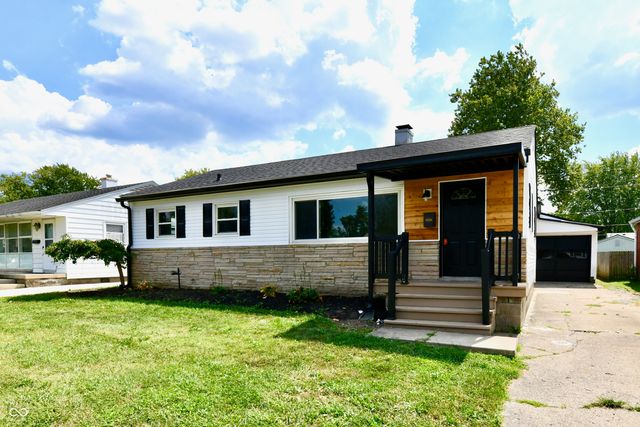 129 E McKenzie Road, Greenfield, IN 46140
