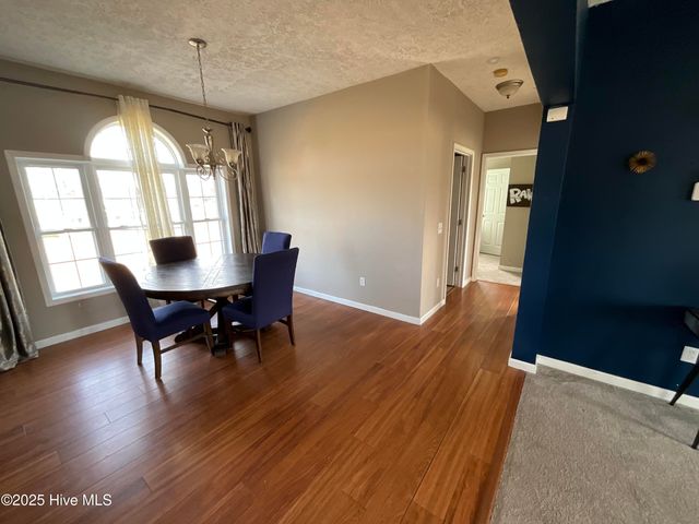 3274 Quail Pointe Drive, Greenville, NC 27858