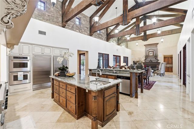 22214 Bear Creek S, Murrieta, CA 92562