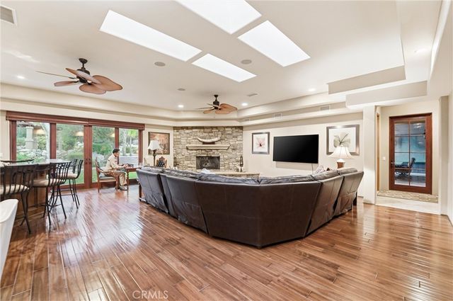 22214 Bear Creek S, Murrieta, CA 92562