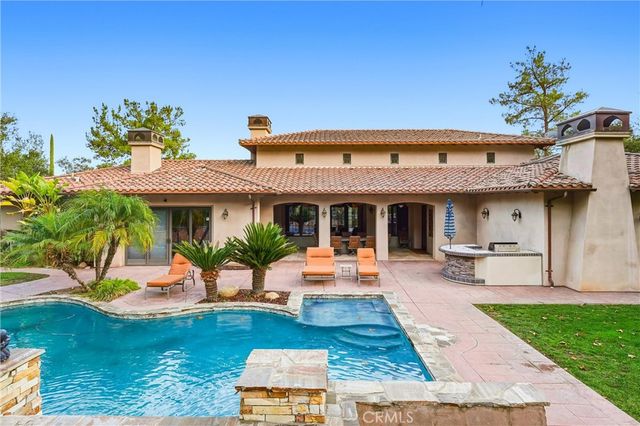 22214 Bear Creek S, Murrieta, CA 92562