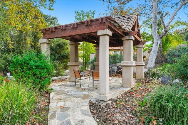 22214 Bear Creek S, Murrieta, CA 92562