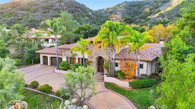 22214 Bear Creek S, Murrieta, CA 92562