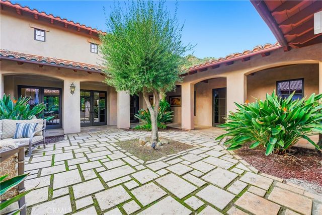 22214 Bear Creek S, Murrieta, CA 92562