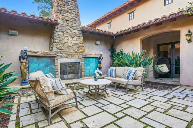 22214 Bear Creek S, Murrieta, CA 92562