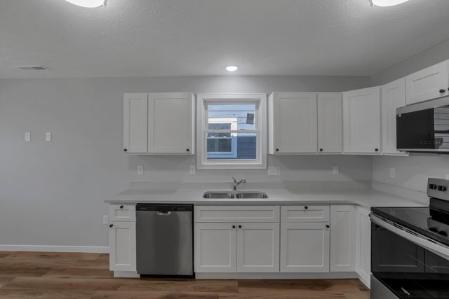 2380 Louden Avenue, Columbus, OH 43204