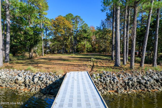 105 Trawler Lane, Merritt, NC 28556