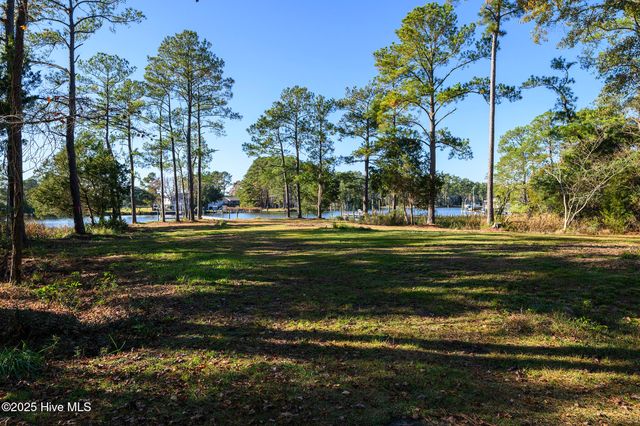 105 Trawler Lane, Merritt, NC 28556