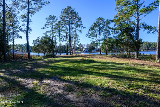 105 Trawler Lane, Merritt, NC 28556