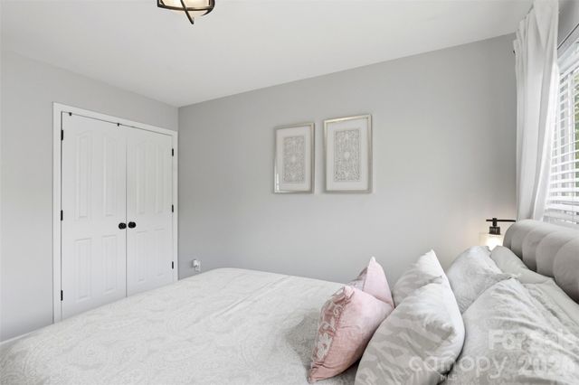 12213 Monteith Grove Drive, Huntersville, NC 28078