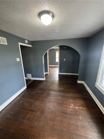 912 E Stone Street, Independence, MO 64050