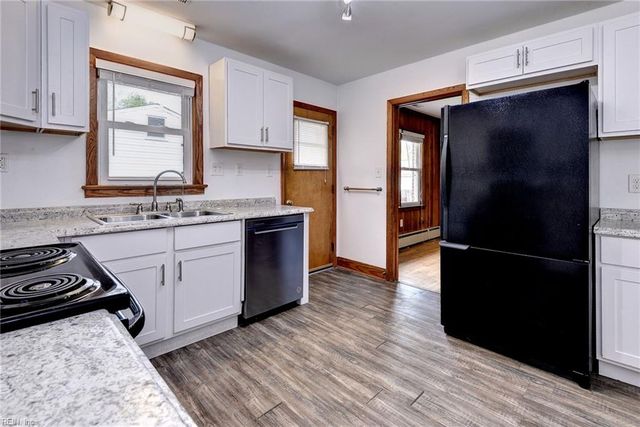 109 Old Railway RD, Yorktown, VA 23692