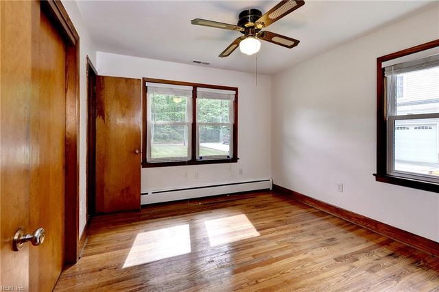 109 Old Railway RD, Yorktown, VA 23692