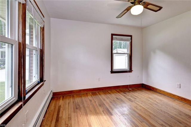 109 Old Railway RD, Yorktown, VA 23692