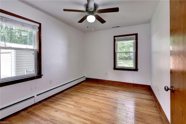 109 Old Railway RD, Yorktown, VA 23692
