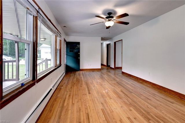109 Old Railway RD, Yorktown, VA 23692