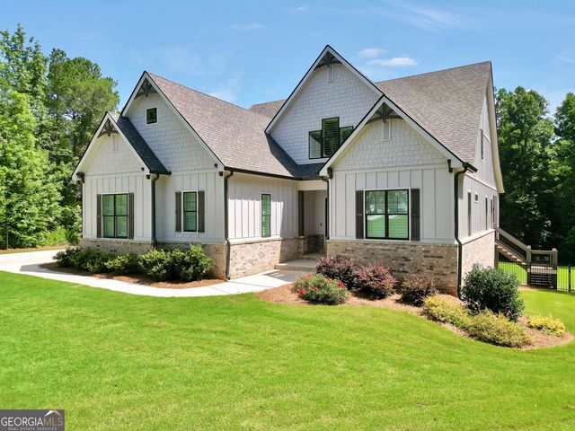 110 Whirlaway Court, Forsyth, GA 31029