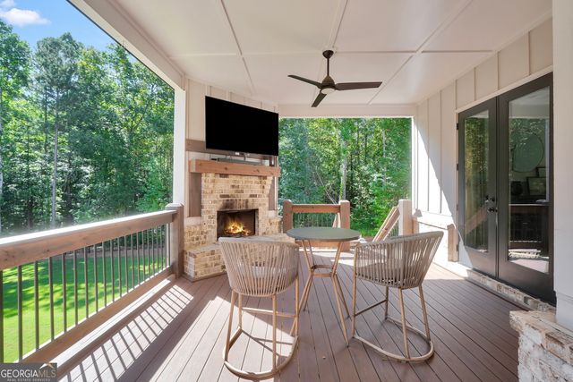 110 Whirlaway Court, Forsyth, GA 31029