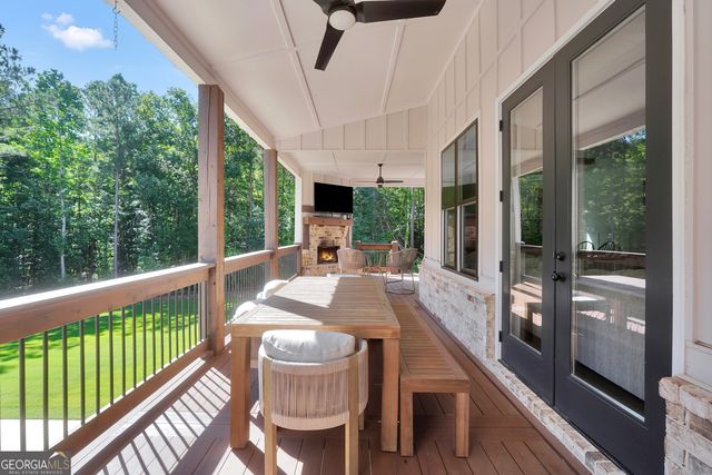 110 Whirlaway Court, Forsyth, GA 31029