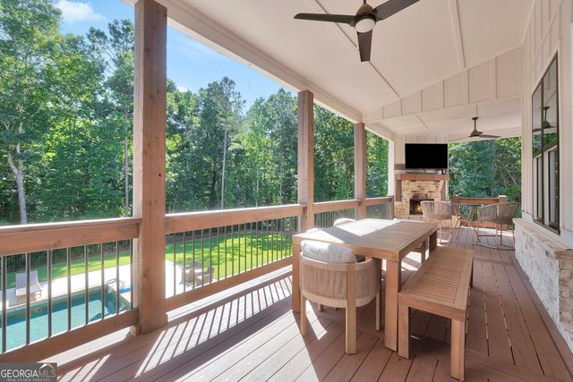 110 Whirlaway Court, Forsyth, GA 31029