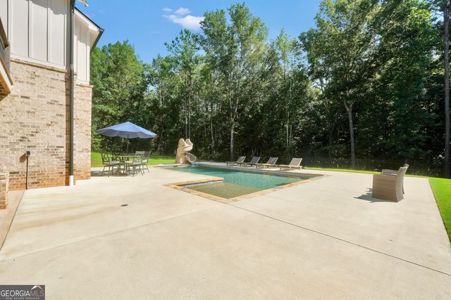 110 Whirlaway Court, Forsyth, GA 31029