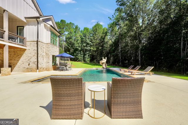 110 Whirlaway Court, Forsyth, GA 31029