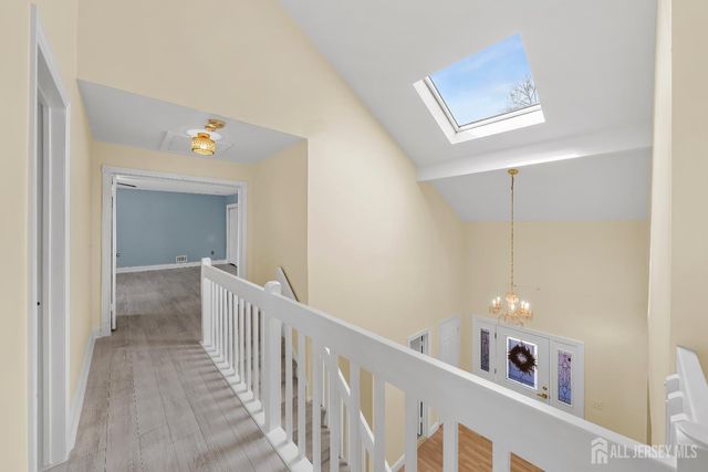 8 Danny Court, North Brunswick, NJ 08902