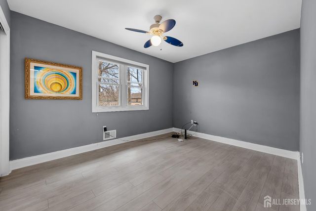 8 Danny Court, North Brunswick, NJ 08902