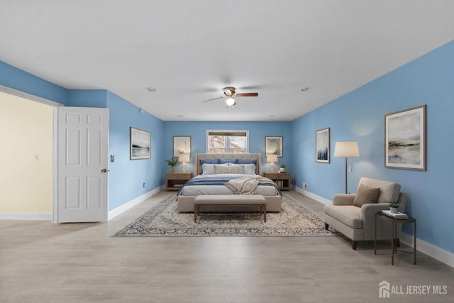 8 Danny Court, North Brunswick, NJ 08902