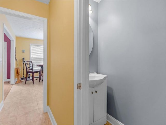 3504 Pebble Brook Lane, Stockbridge, GA 30281