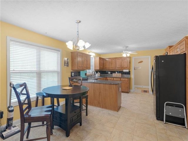 3504 Pebble Brook Lane, Stockbridge, GA 30281