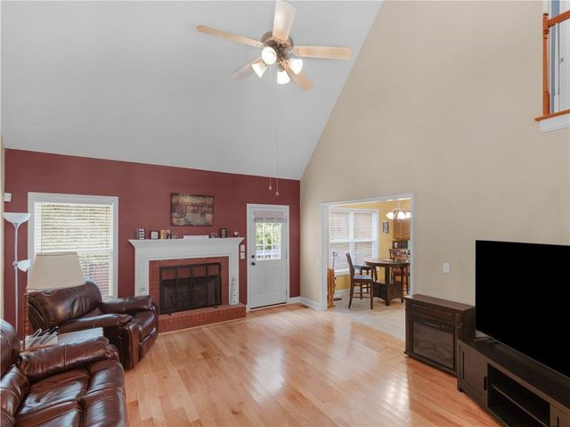3504 Pebble Brook Lane, Stockbridge, GA 30281