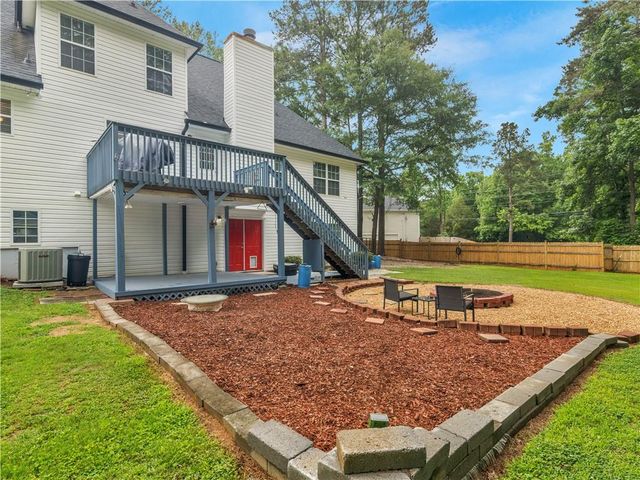3504 Pebble Brook Lane, Stockbridge, GA 30281
