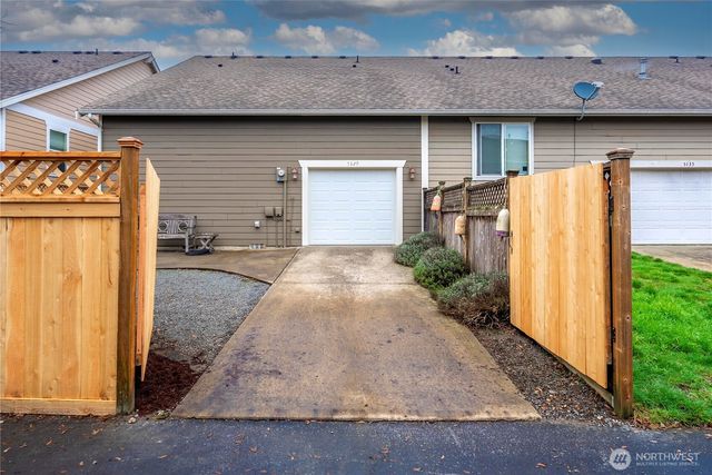 5129 66th Avenue SE, Lacey, WA 98513