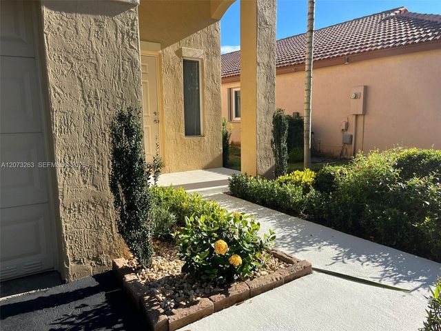 1542 Presidio Drive 1542, Weston, FL 33327