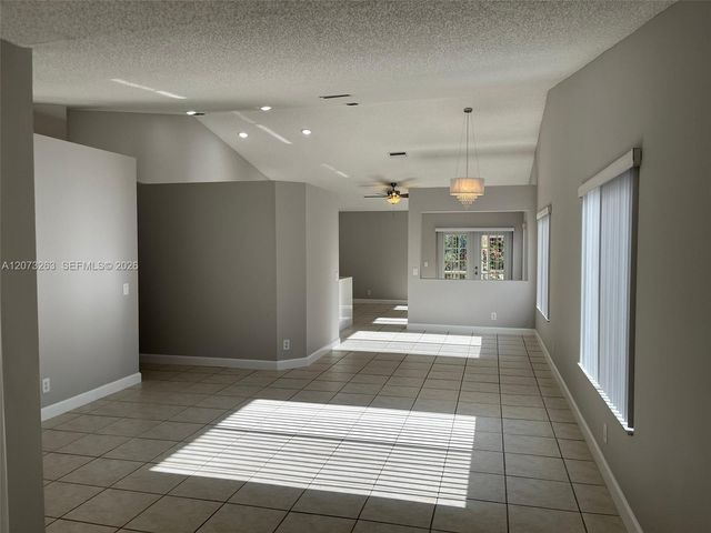 1542 Presidio Drive 1542, Weston, FL 33327