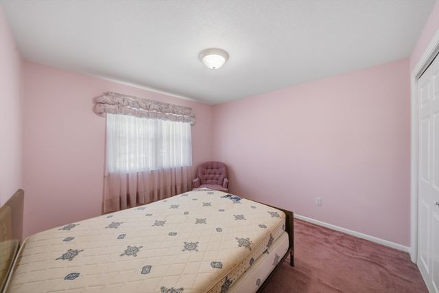 159 Mountainview Rd, East Longmeadow, MA 01020