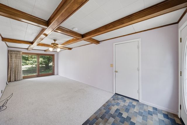 159 Mountainview Rd, East Longmeadow, MA 01020