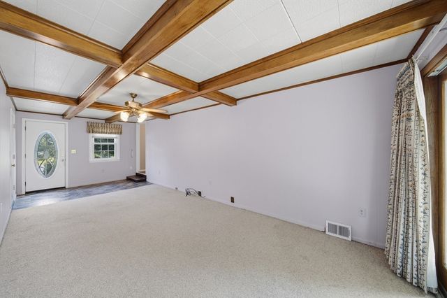 159 Mountainview Rd, East Longmeadow, MA 01020