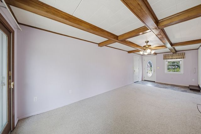 159 Mountainview Rd, East Longmeadow, MA 01020