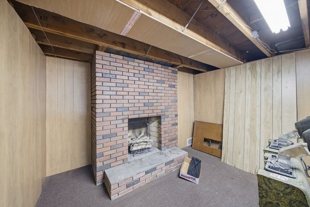 159 Mountainview Rd, East Longmeadow, MA 01020