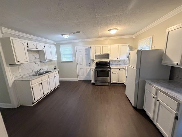 1654 ELY ST, Memphis, TN 38106